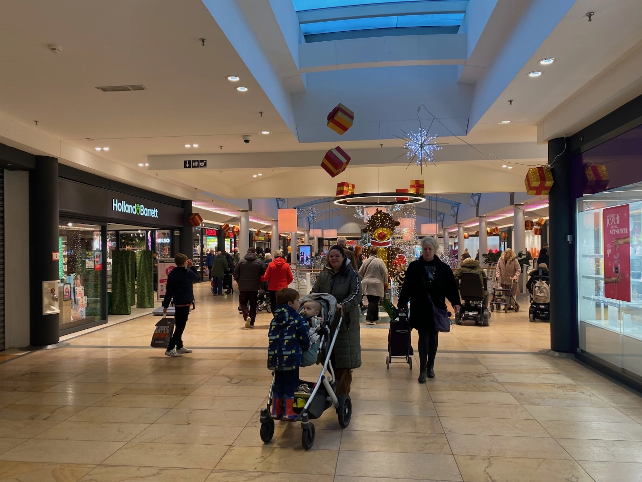 Juwelier Lucardi langs rand van afgrond