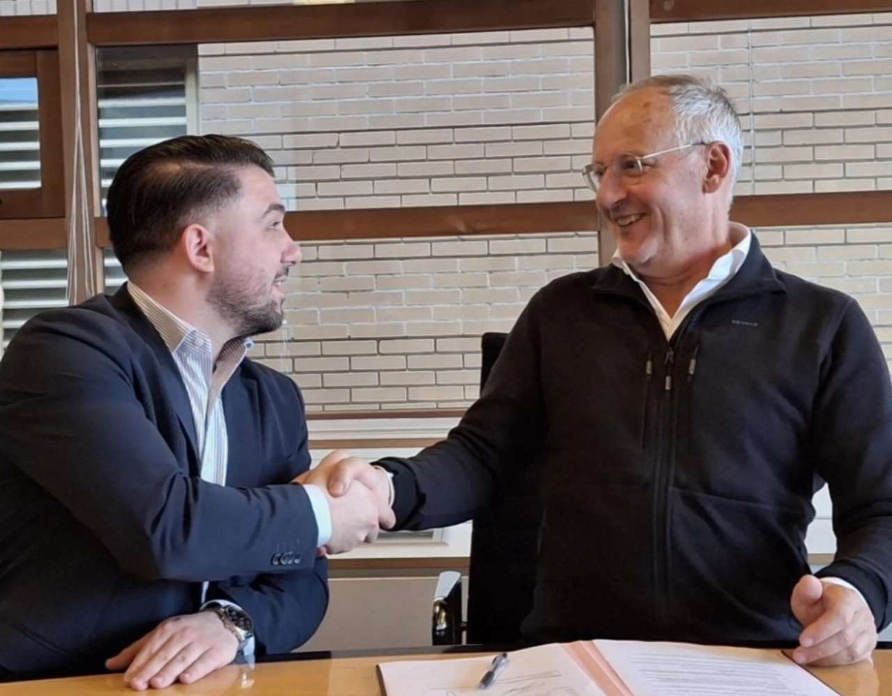 Van Dijk gaat Sveaborg ophogen en herinrichten