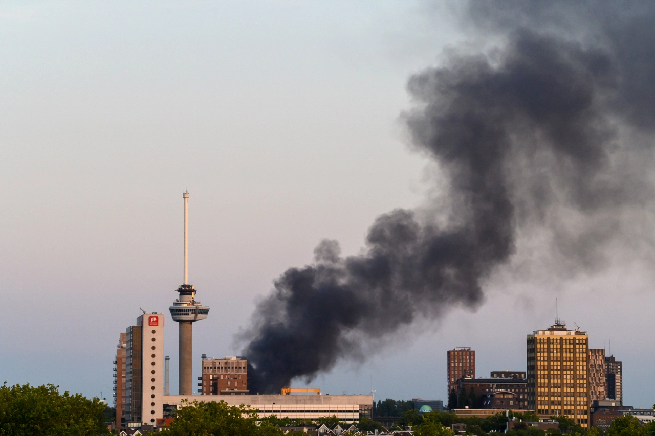 Stank van brand op zuid ook in Schiedam