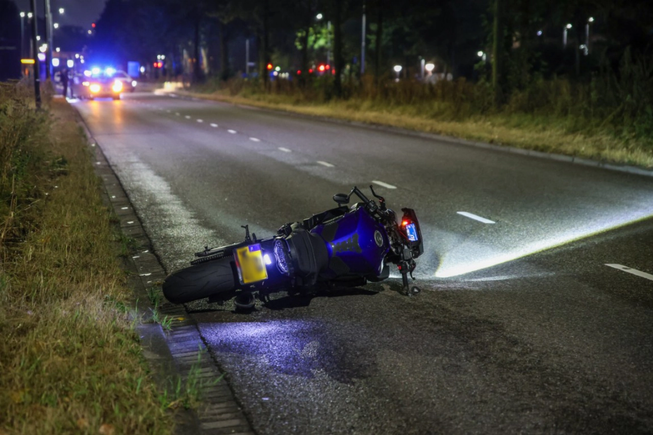 Motorrijder gewond bij nachtelijk ongeval op Churchillweg