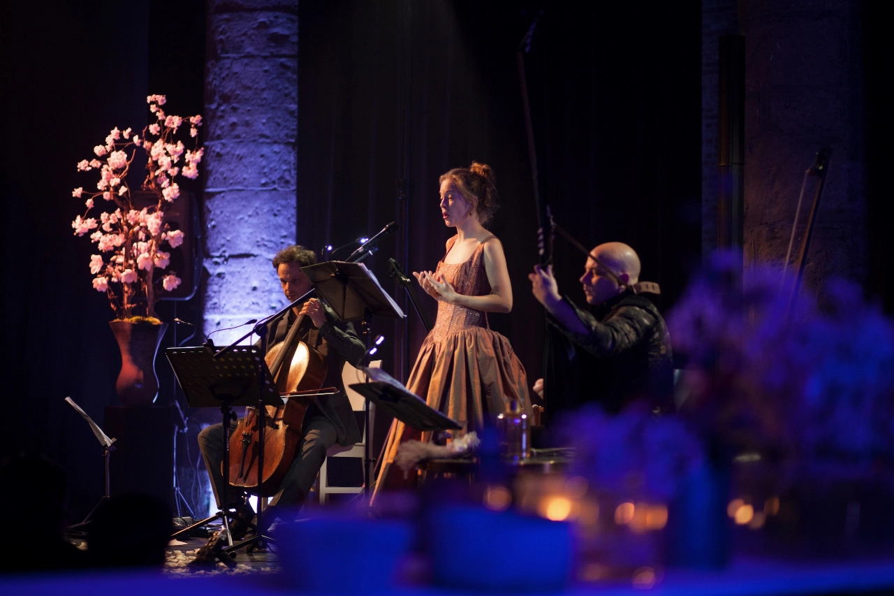 Programma ’t Huis te Poort tussen ketels van Serious Bee