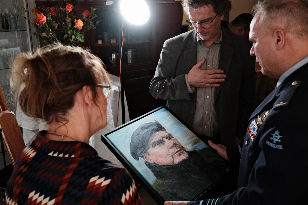 Onno Eichelsheim herkent zichzelf uit Schiedamse handen