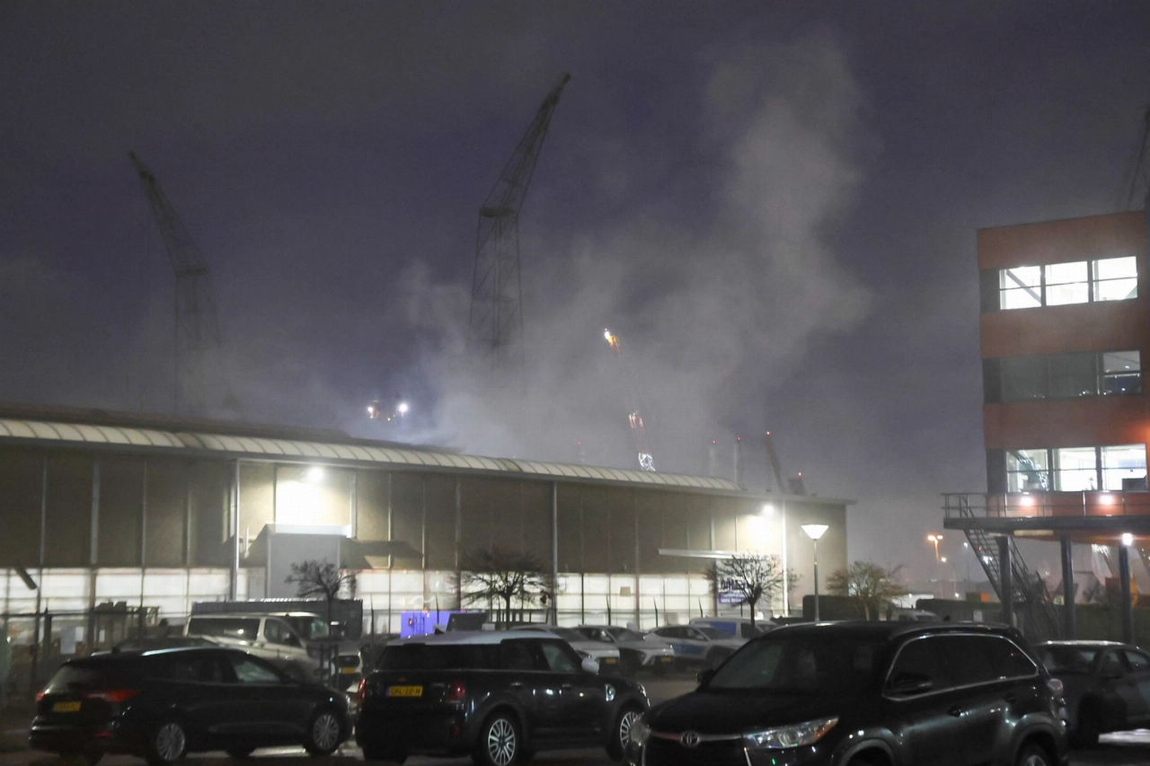 Brandweer naar Damen