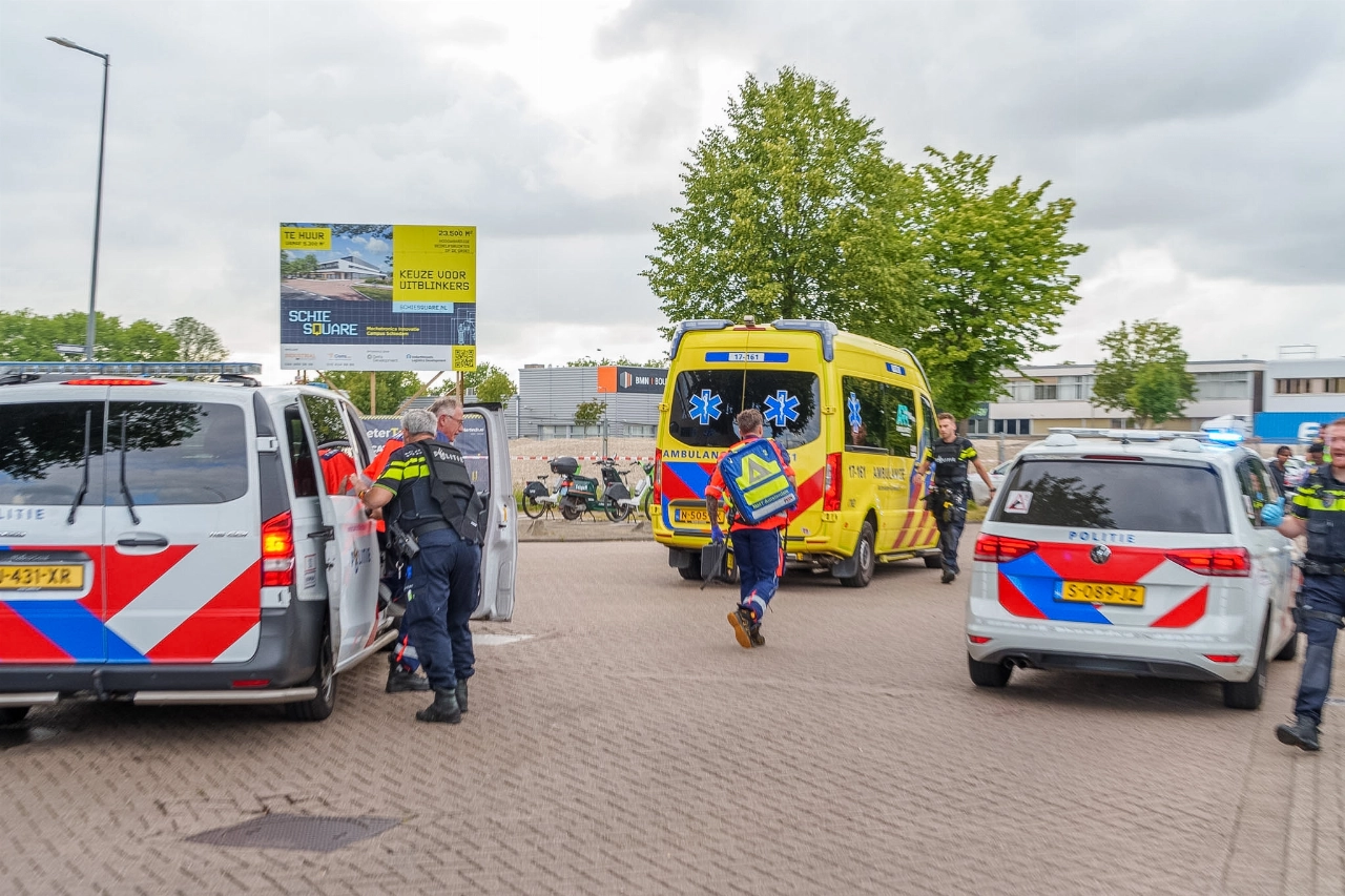 Man gewond na steek- en schietincident