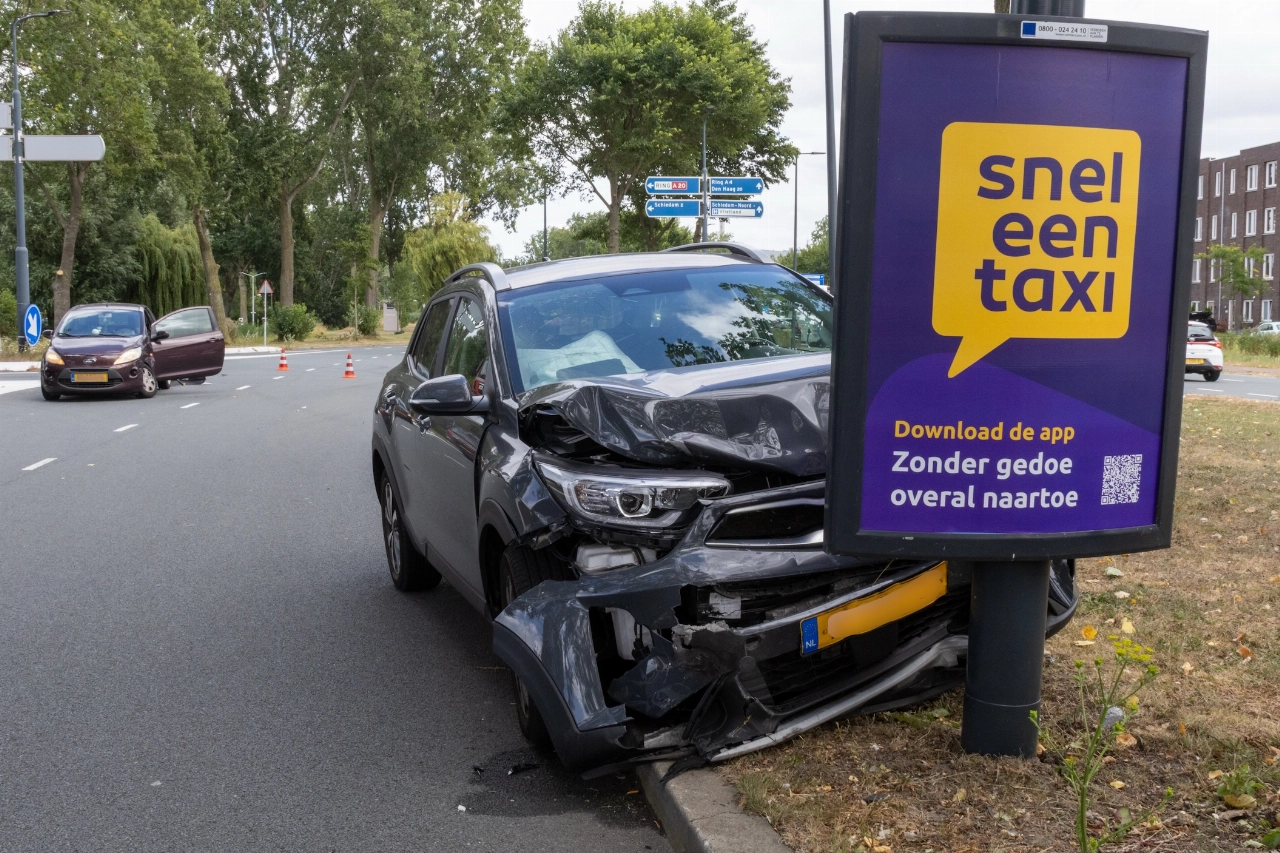 Gewonde bij aanrijding op Hargalaan