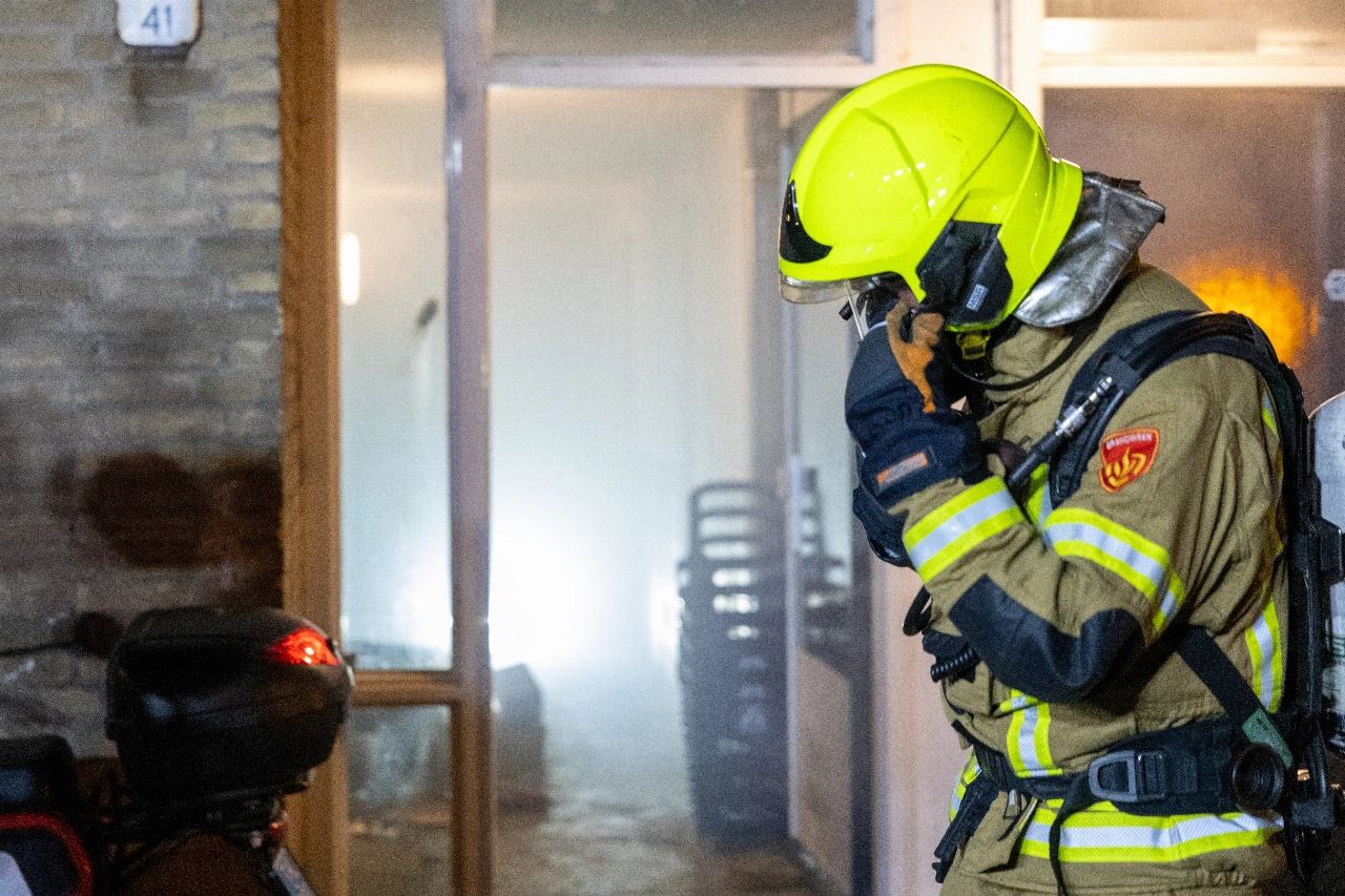 Accu vliegt in brand in kelderbox