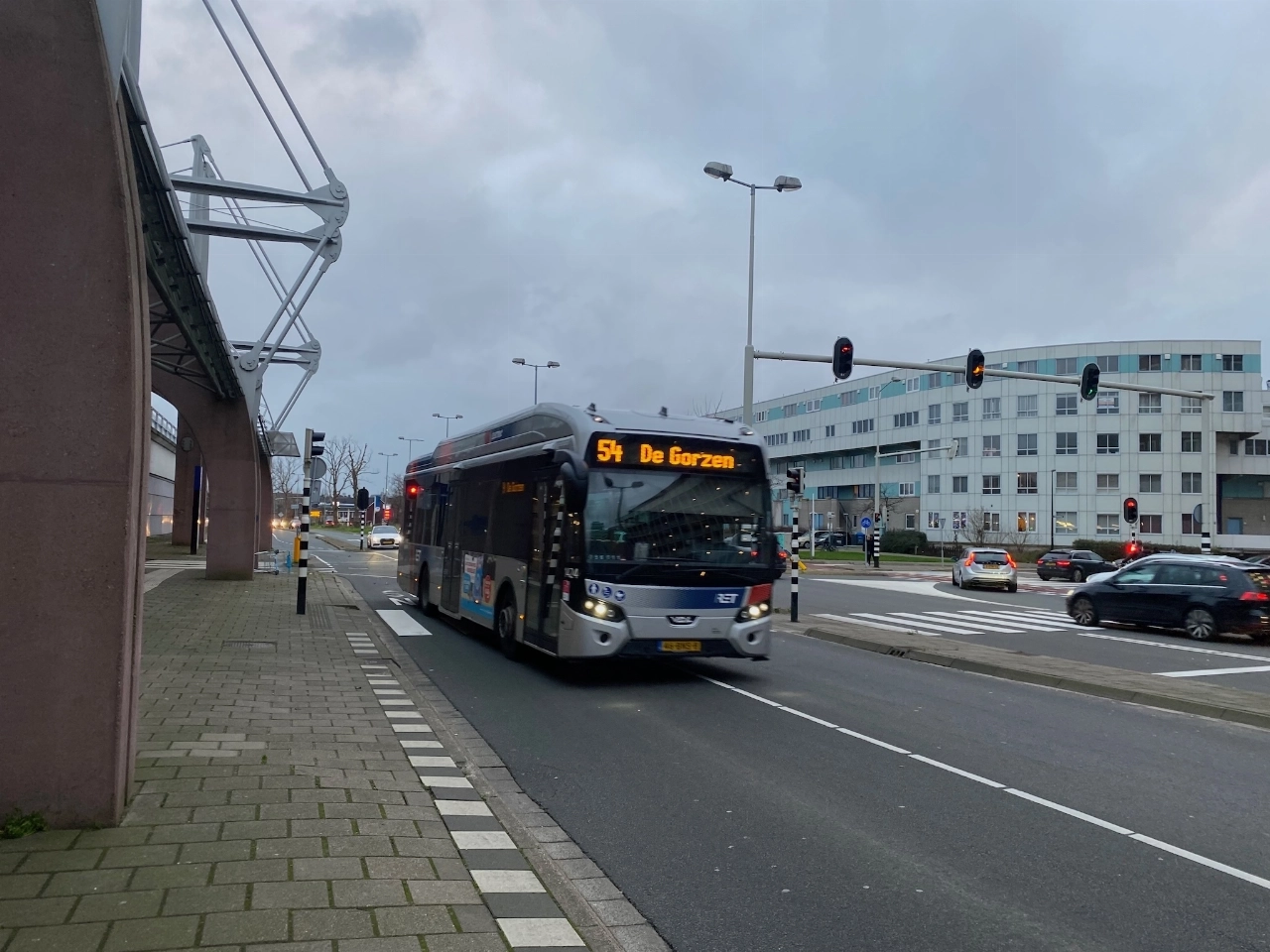 Gratis reizen voor senioren met een laag inkomen blijft, hopelijk