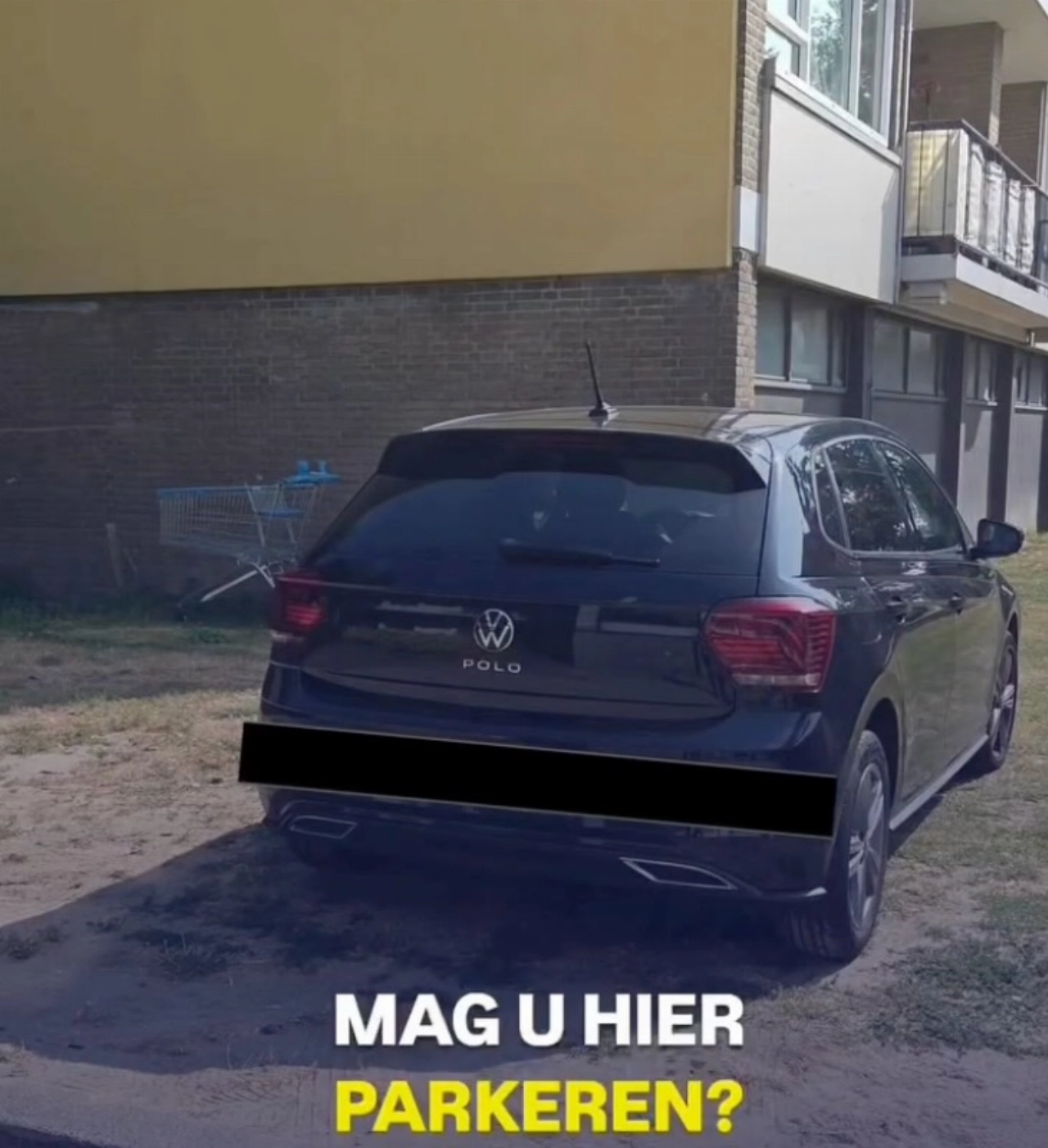 Politie bekeurt voor parkeren