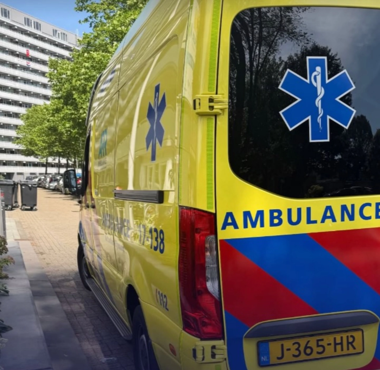 Politie op zoek naar hulpgeroep in Groenoord