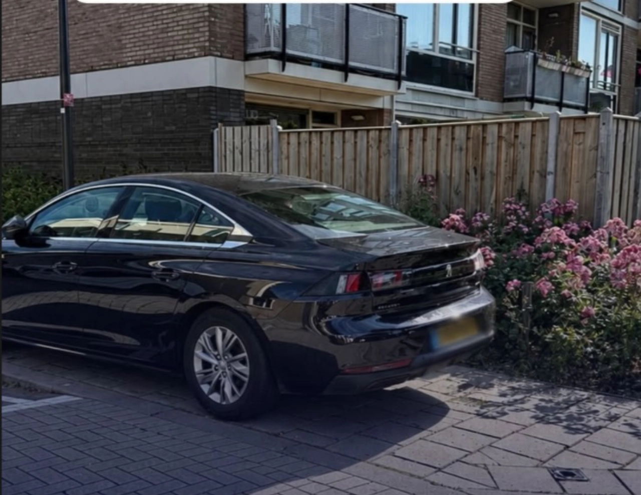 Politie bekeurt foutparkeerders