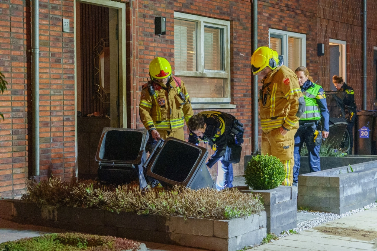 Explosief gaat af bij voordeur op Olympiaweg