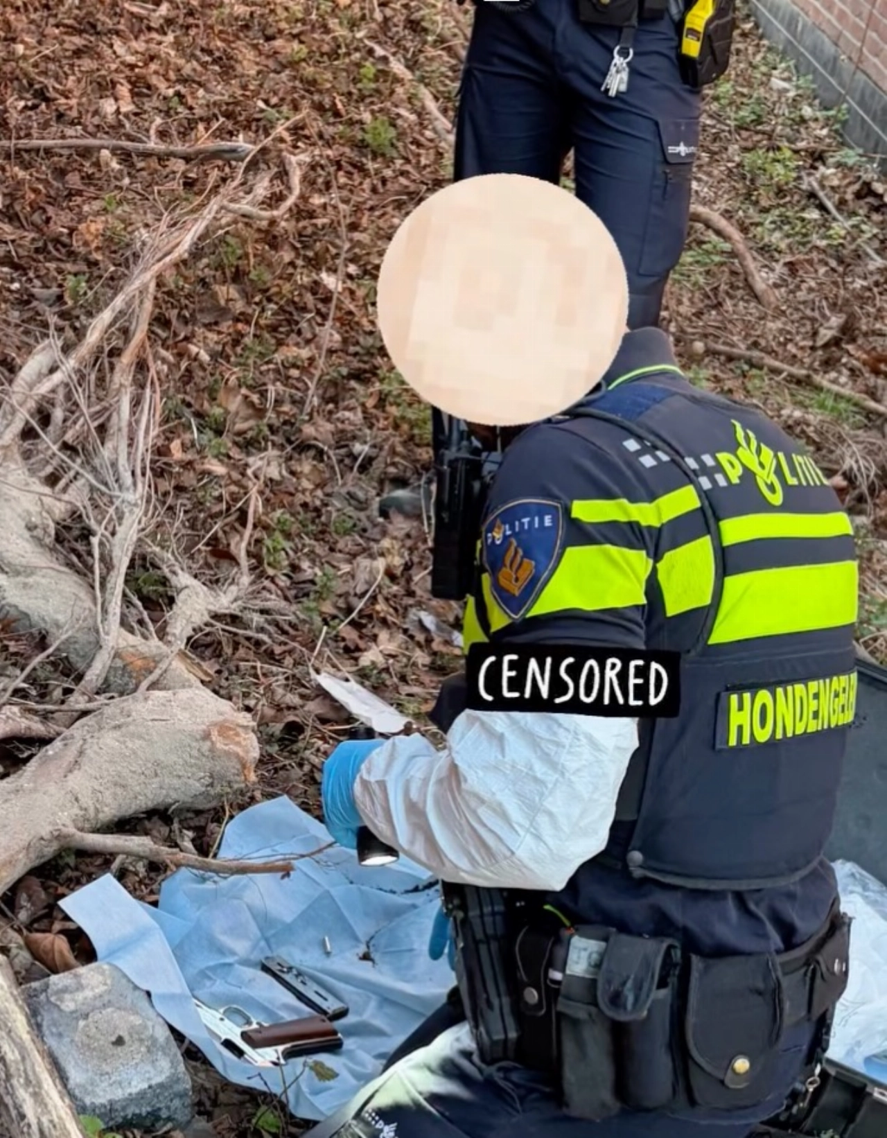 (Alarm)pistool aangetroffen na onderzoek politie