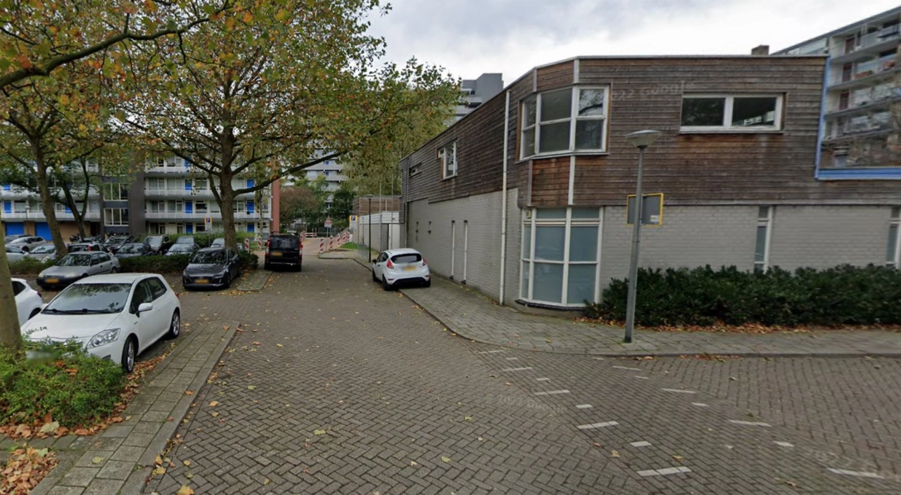 LOS wil duidelijkheid over gebedsruimte Bart Verhallenplein