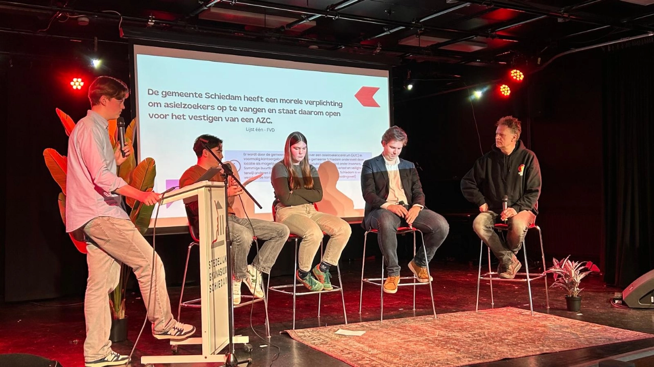 Lokale partijen boos op gymnasium want geen invitatie voor debat