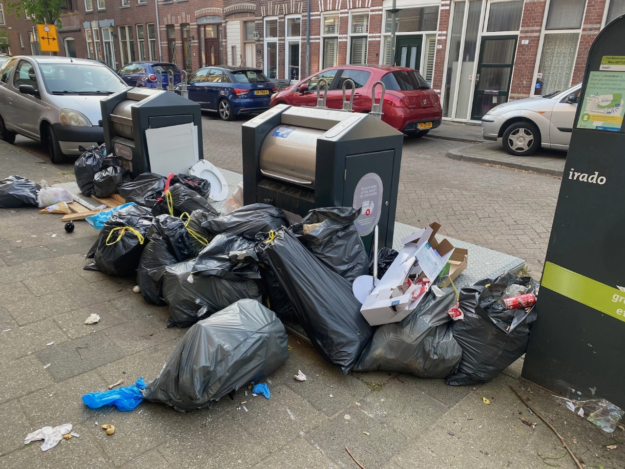 Het blijft een vuilnisbelt in Schiedam-West