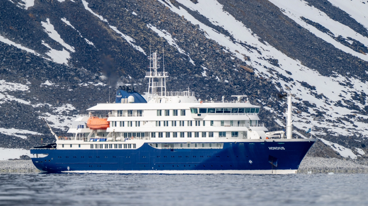 Hondius in Europoort