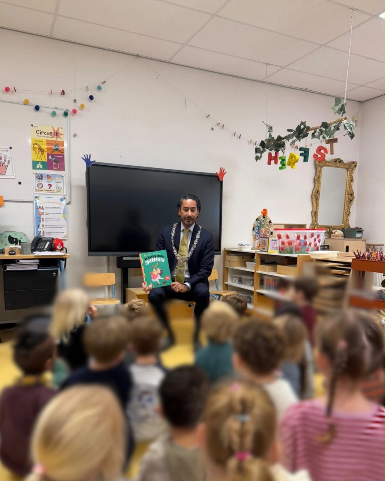 Bijzondere voorlezer op Jozefschool