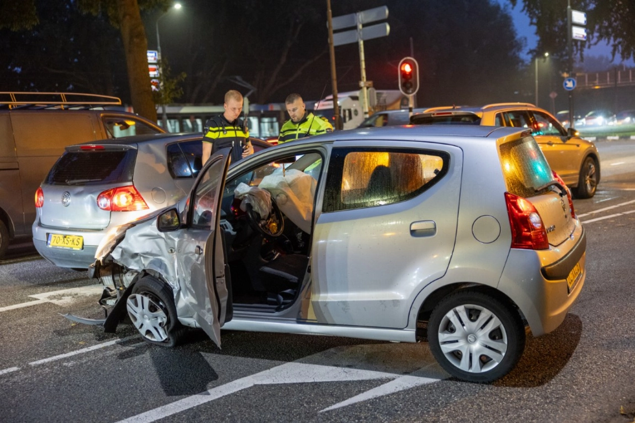 Vier auto’s beschadigd bij aanrijding op Churchillweg