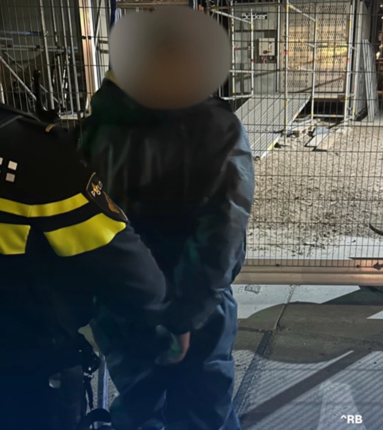 Politie pakt insluiper op bouwterrein S'maak op