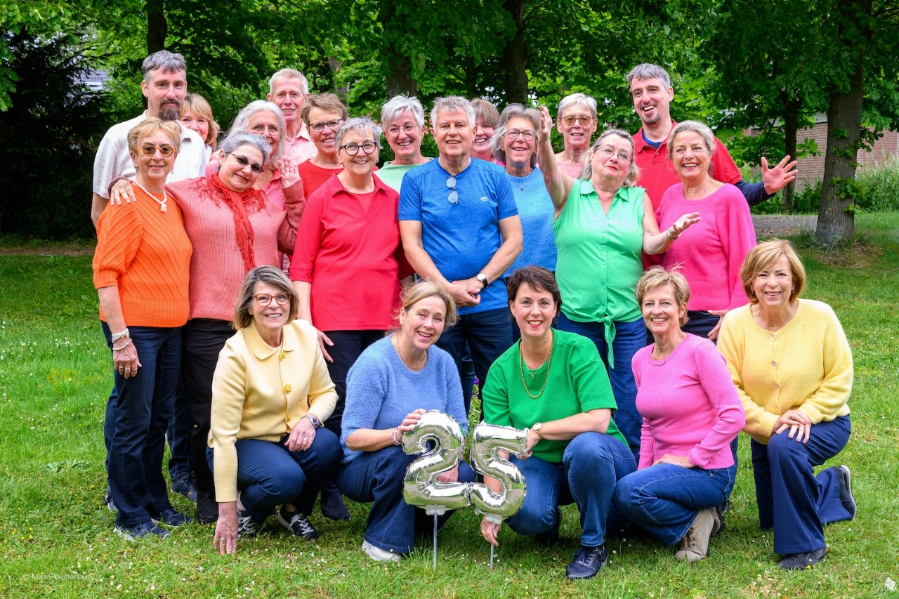 Promskoor Schiedam viert zilveren feest in 't Wenneker