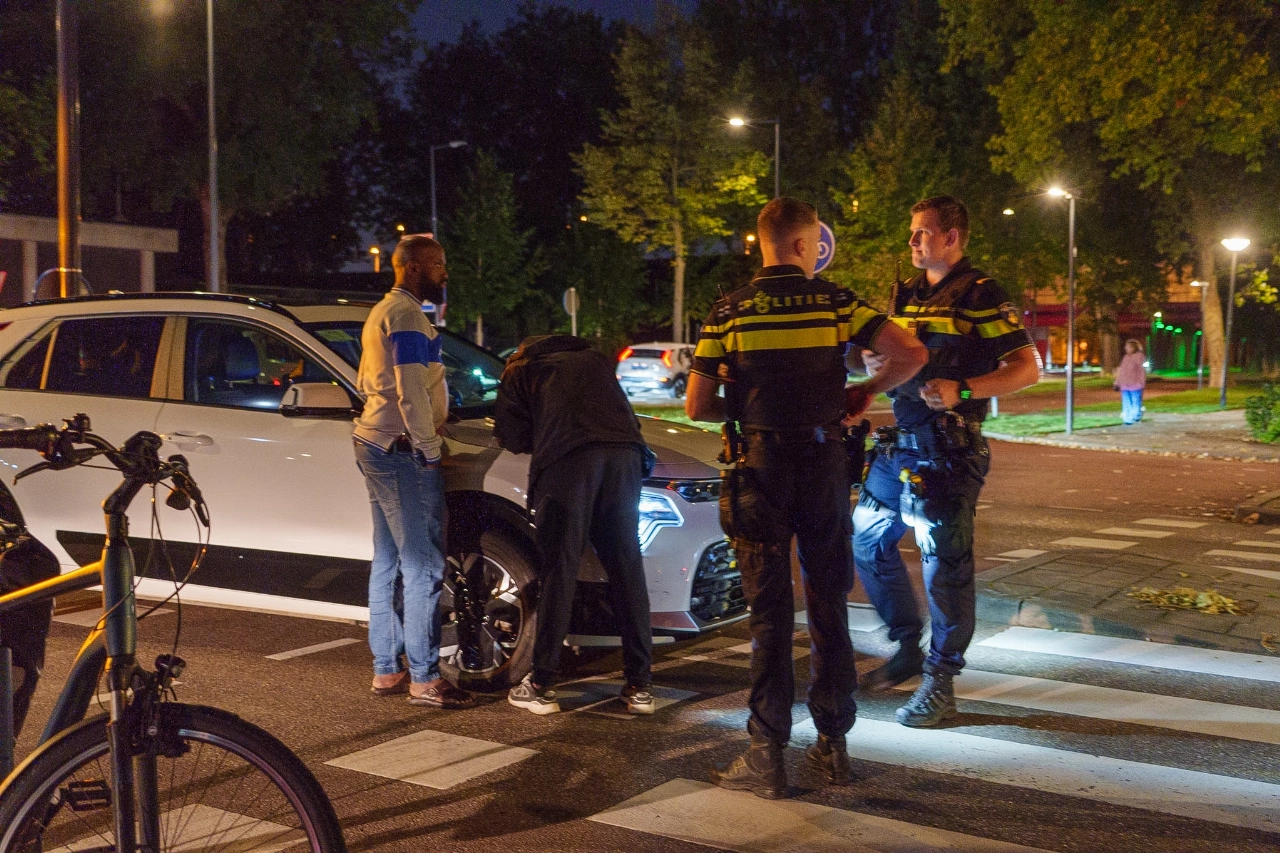 Taxi rijdt fietser aan