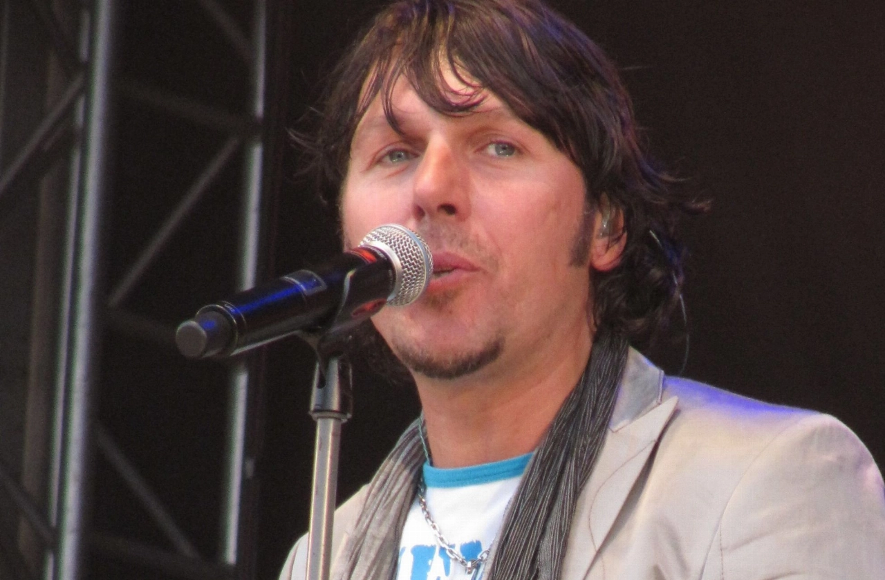 Dochtertje 3J's zanger Jan Dulles plotseling overleden