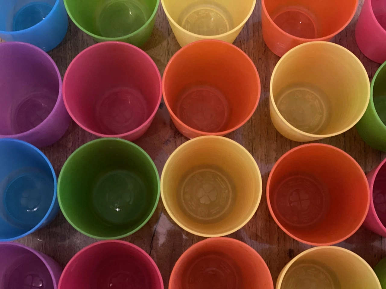 Vanaf maandag stop Tupperware met verkoop van iconische bakjes in Nederland