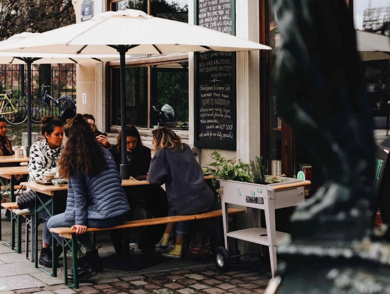 Deel horeca opent dinsdag terrassen: 'de grens is bereikt'