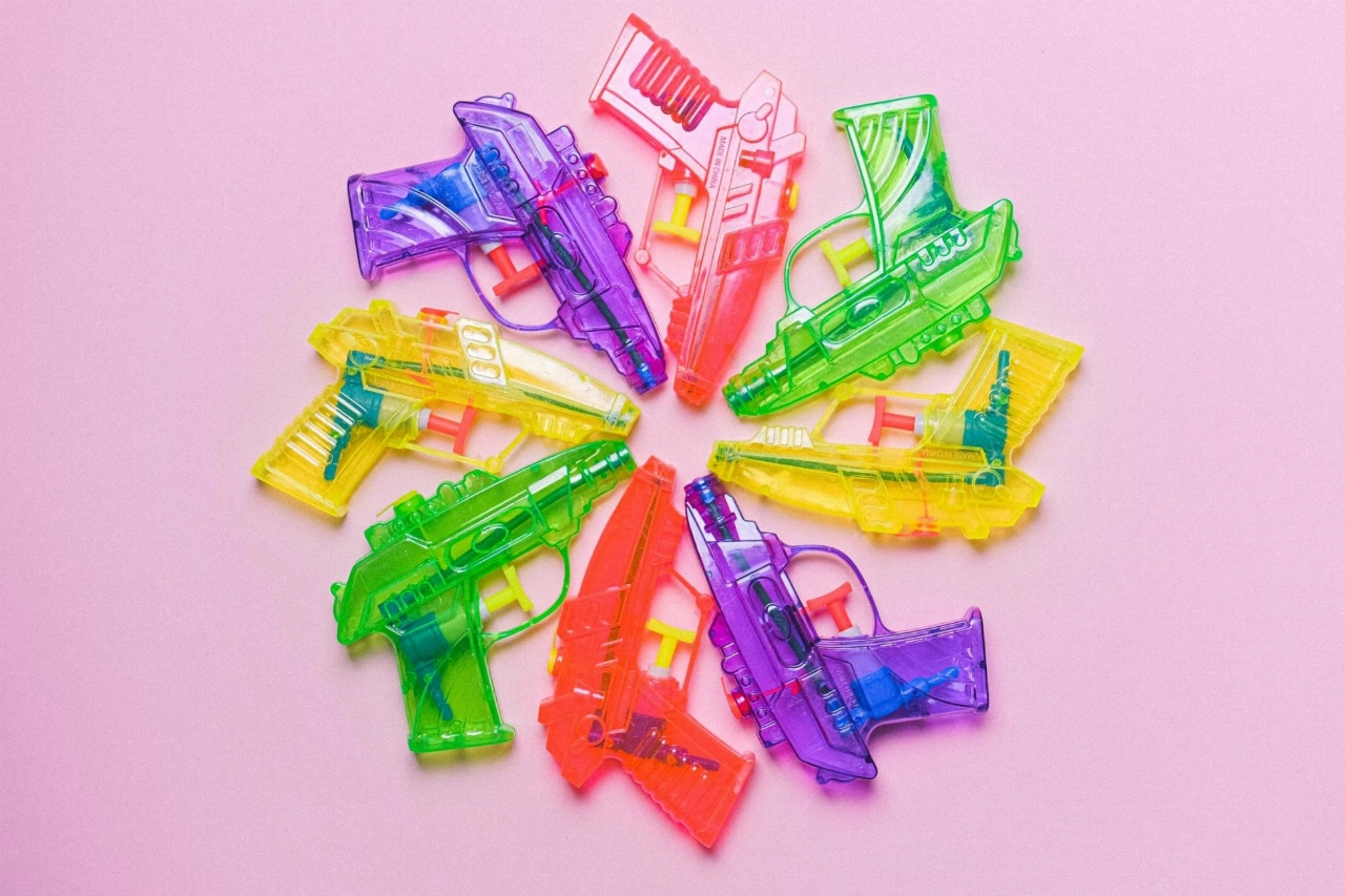 Scholier (12) verkoopt stroomstootwapens aan klasgenootjes