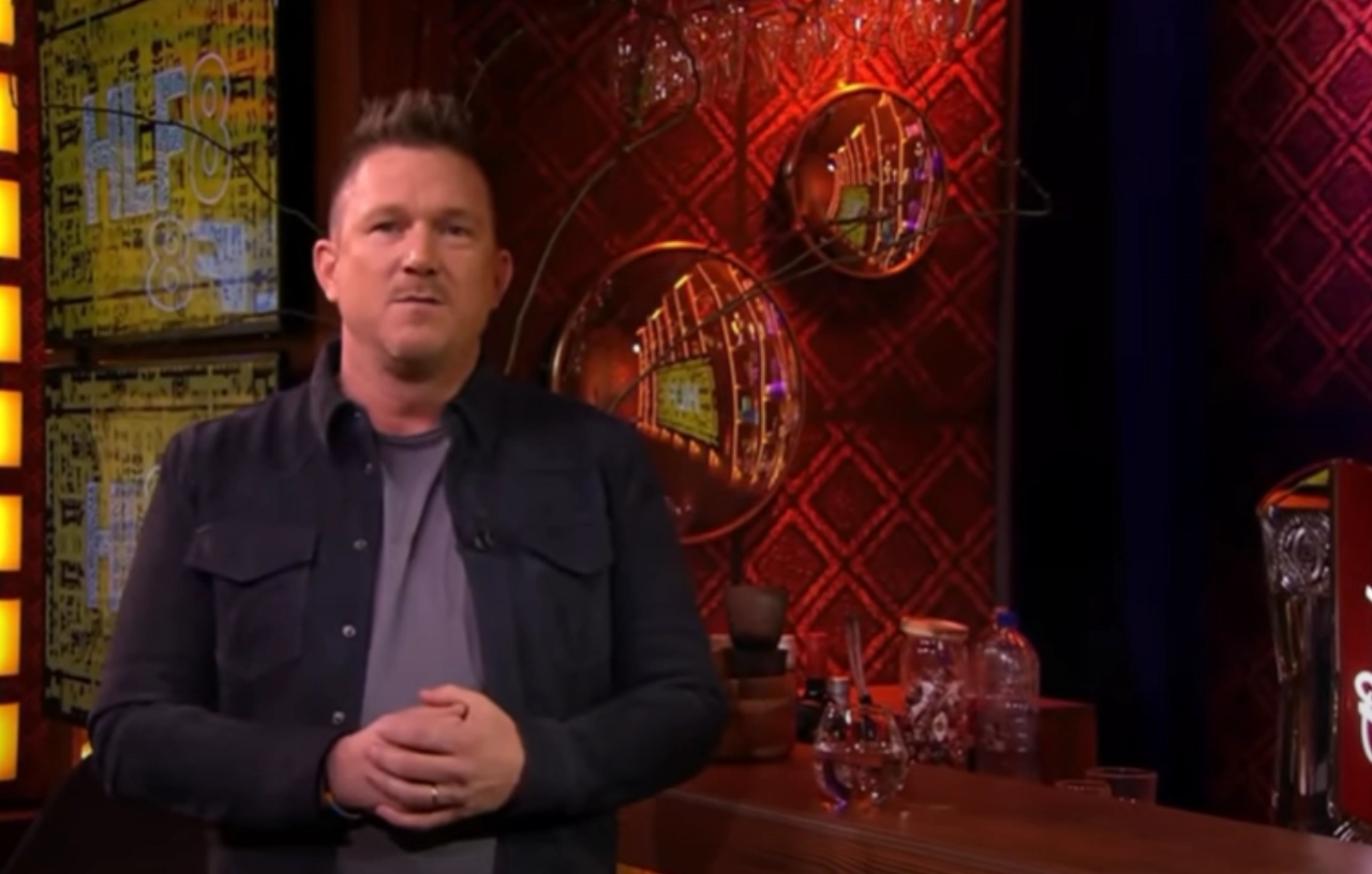 Johnny de Mol stopt voorlopig met HLF8 na nieuwe beschuldiging