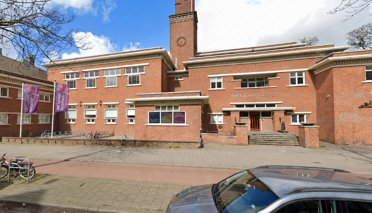 Scholen in Rotterdam, Schiedam en Vlaardingen vrijdag dicht door extreme hitte