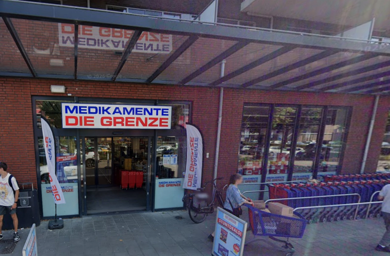 Winkel ontruimd na chemische reactie in schrobmachine