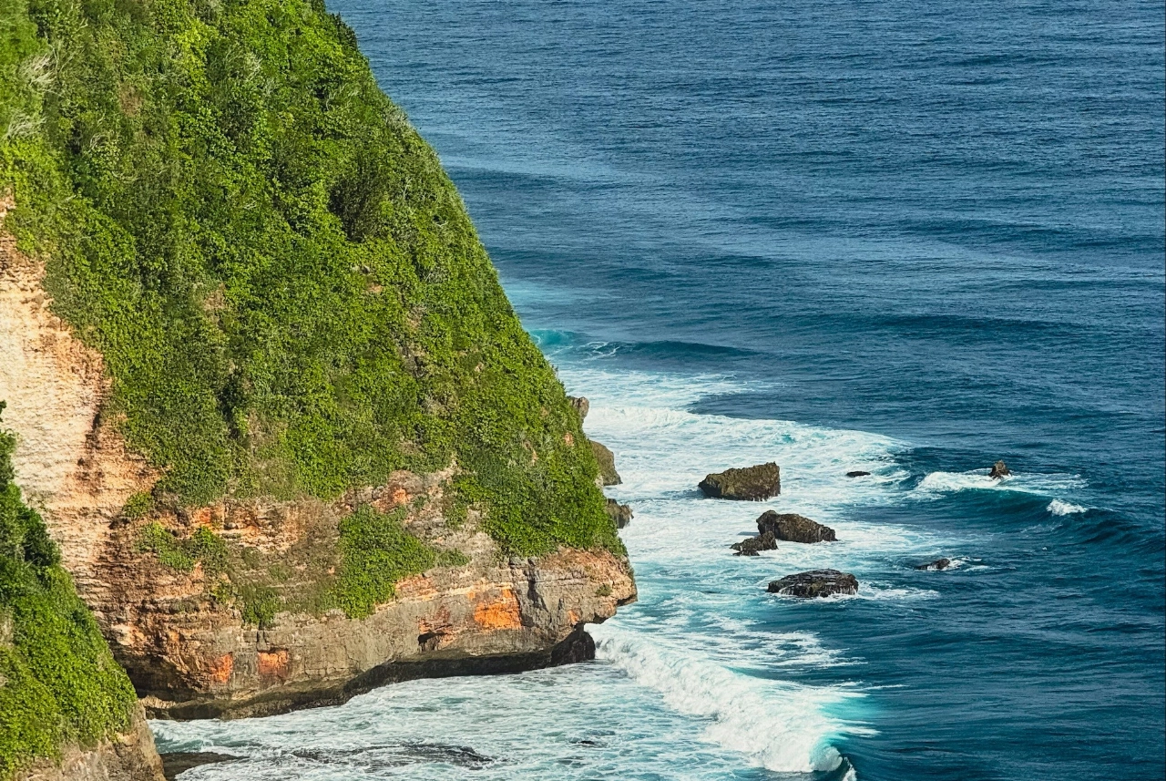 Vijf Nederlandse toeristen vermist in Indonesië