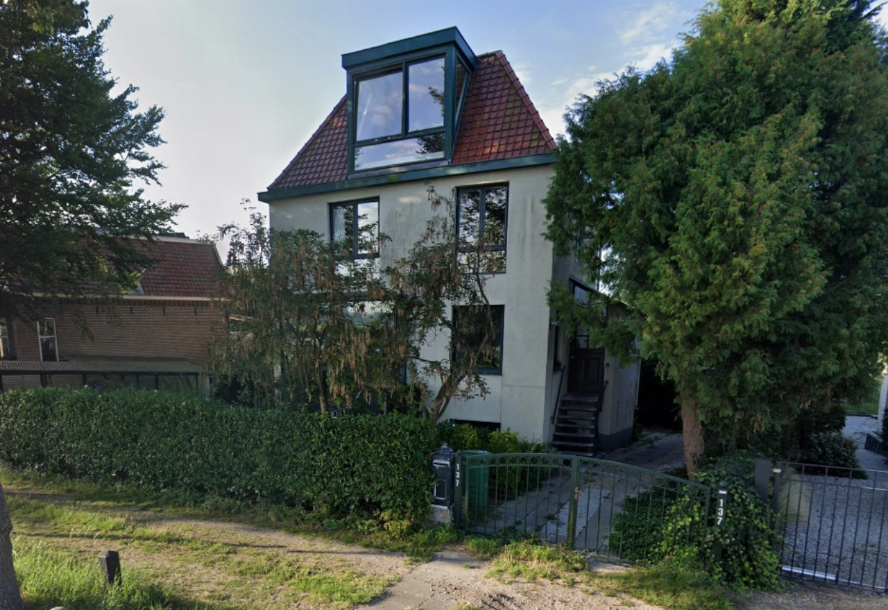 Krakers willen verkochte miljoenenvilla nog altijd niet verlaten