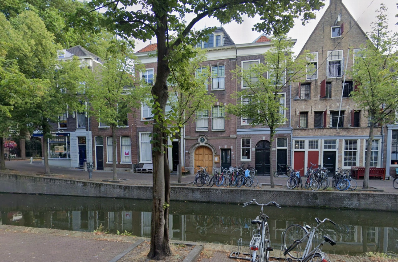 Politie start groot onderzoek na vondst overleden persoon in studentenhuis
