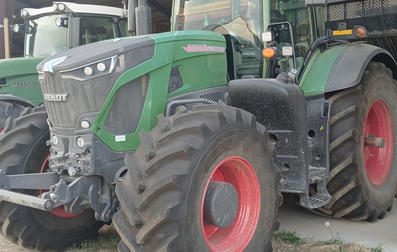 Boeren leggen weg urenlang stil uit protest tegen stikstofbeleid