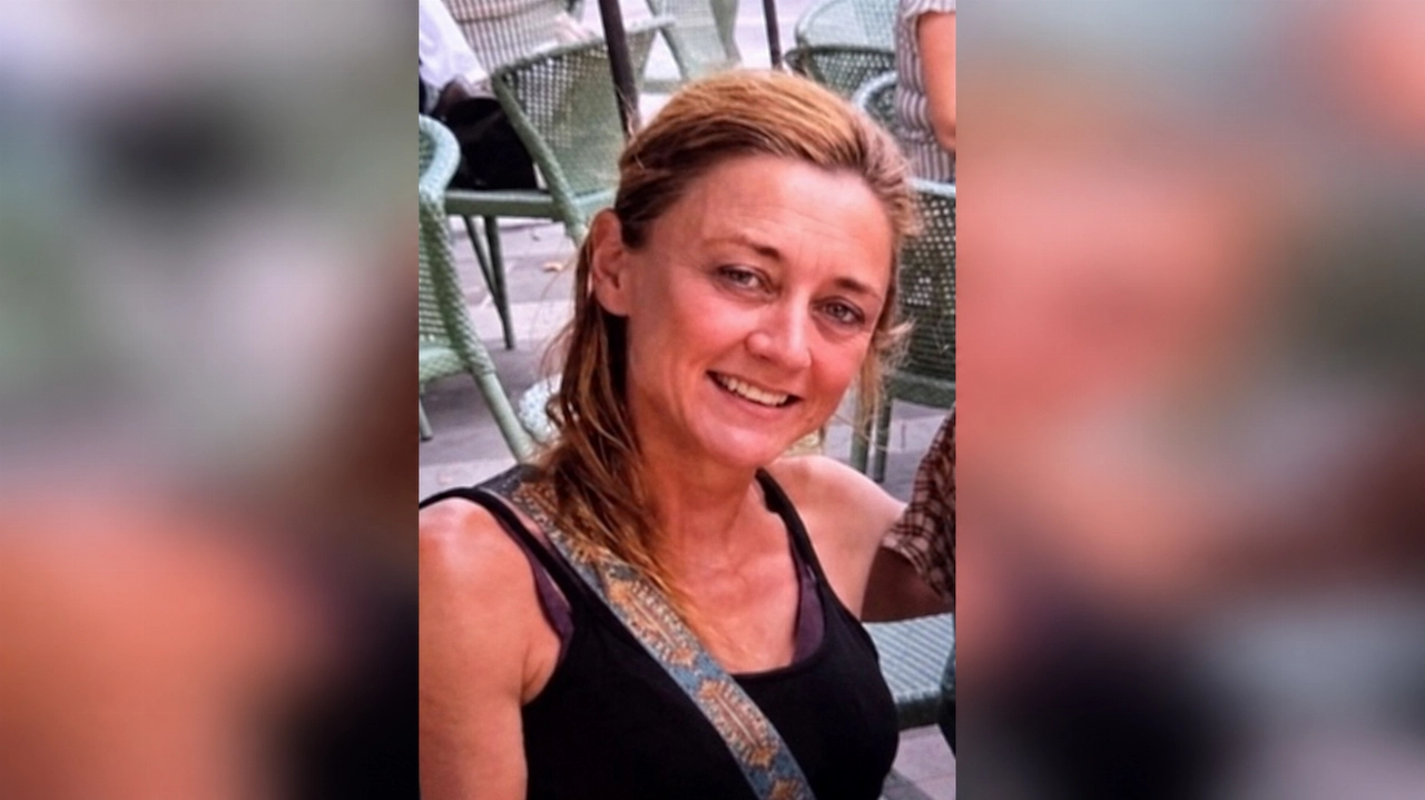 Politie zoekt vermiste Aukje (44) uit Delft en deelt foto