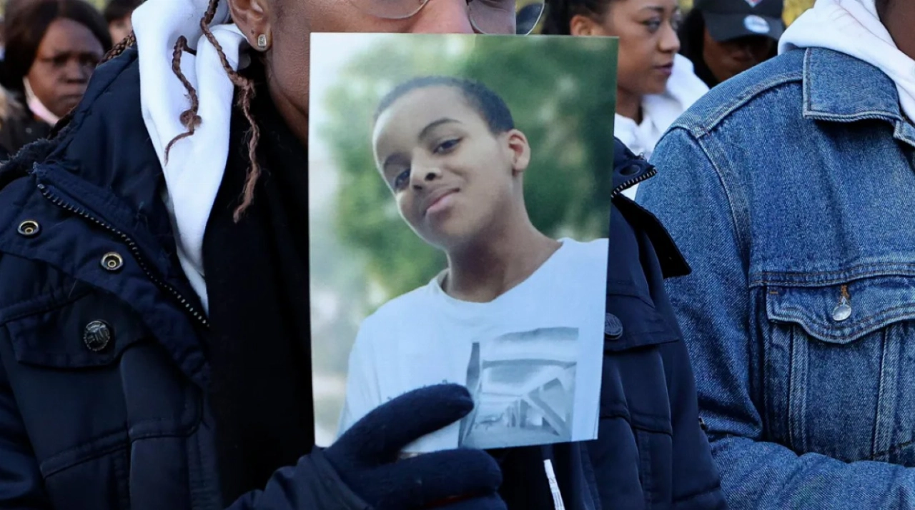 Vader krijgt 23 jaar cel nadat hij medische hulp weigerde voor doodzieke Jairon (14)