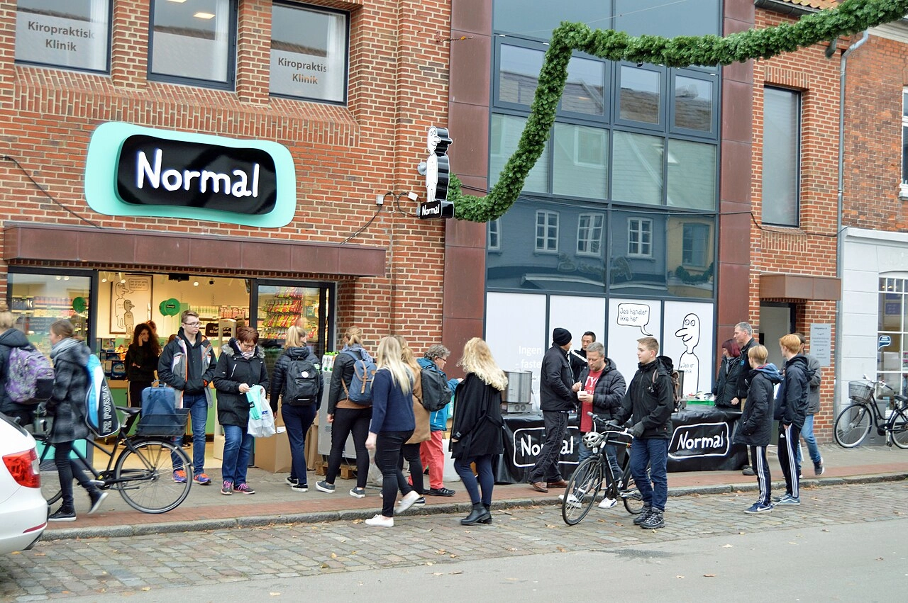 Opening nieuwe winkel mondt uit in vechtpartij, gewonde en aanhoudingen