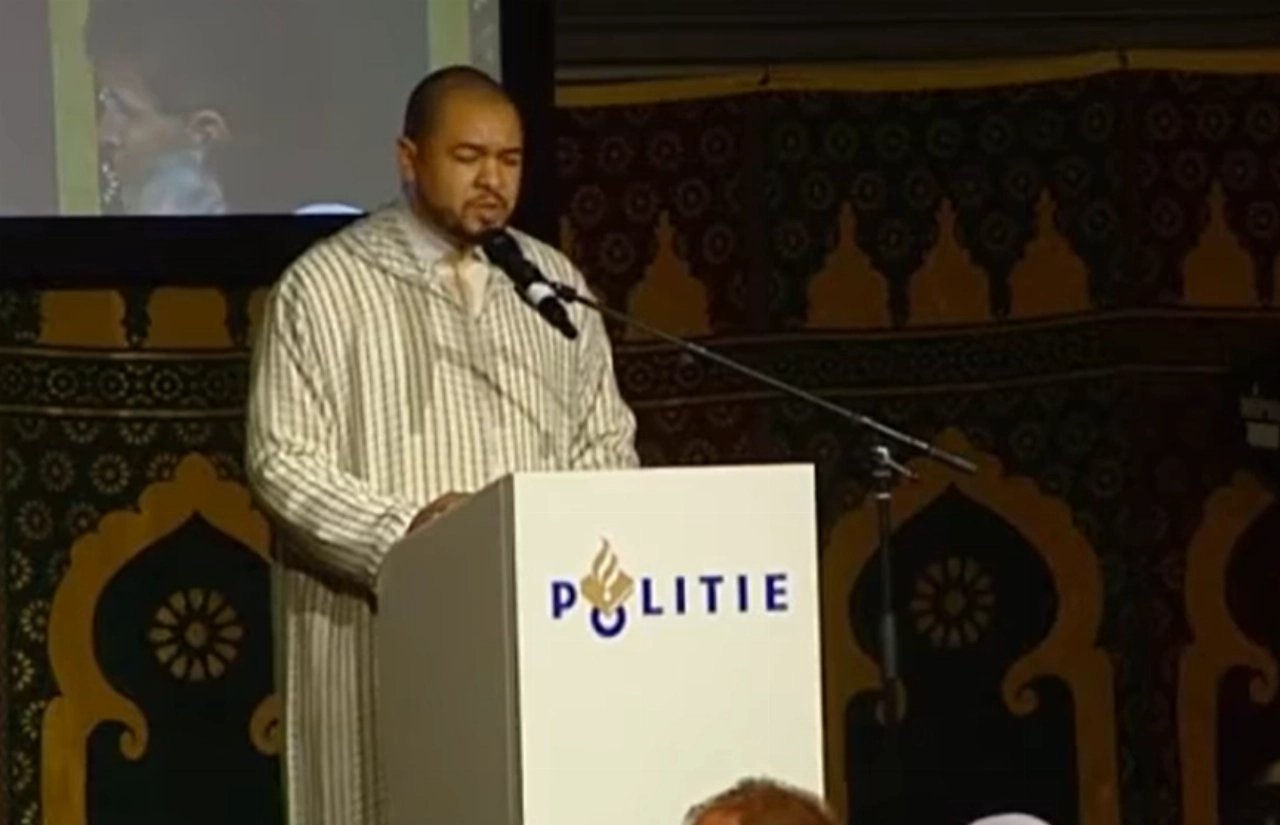 Religieuze bijeenkomsten bij politie aan banden