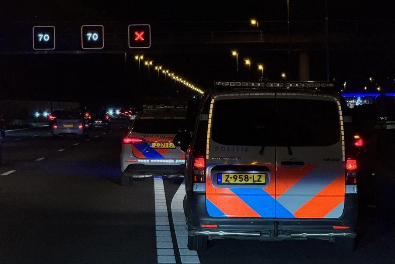 Voetganger op A58 doodgereden door vrachtwagen