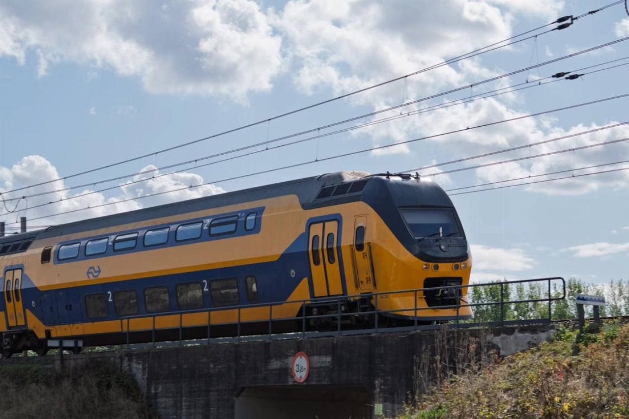 Persoon overleden bij aanrijding met trein, treinverkeer hervat