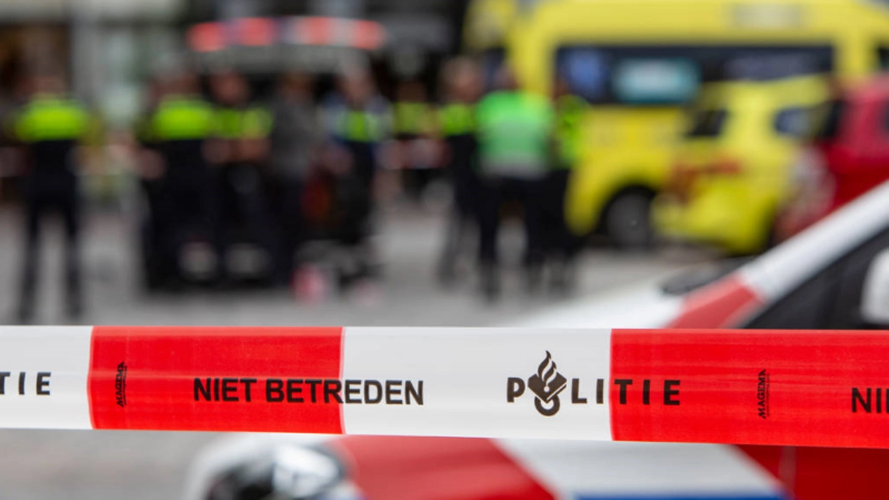 Jongen (16) neergestoken, drie jongeren aangehouden