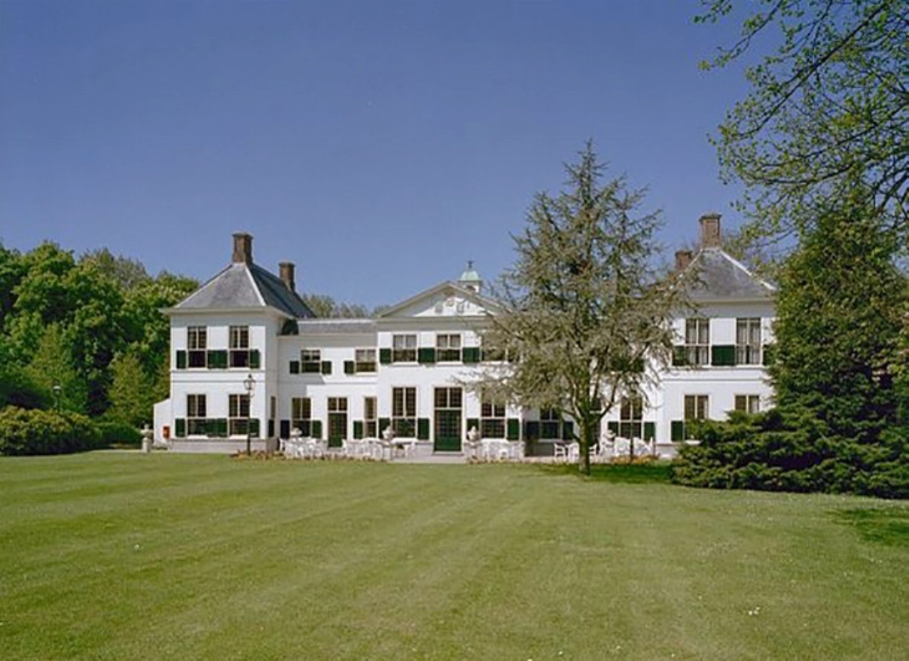 Voortgezet onderwijs deels open maar avondklok blijft