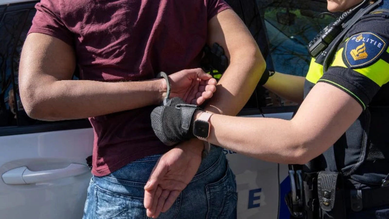 Man verschanst zich in verkochte woning