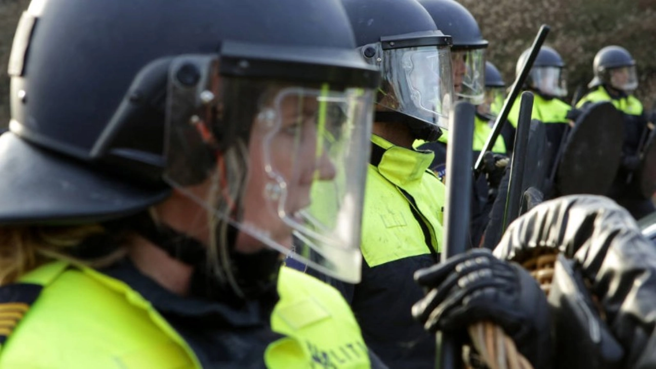 Apeldoorn op scherp, politie massaal aanwezig