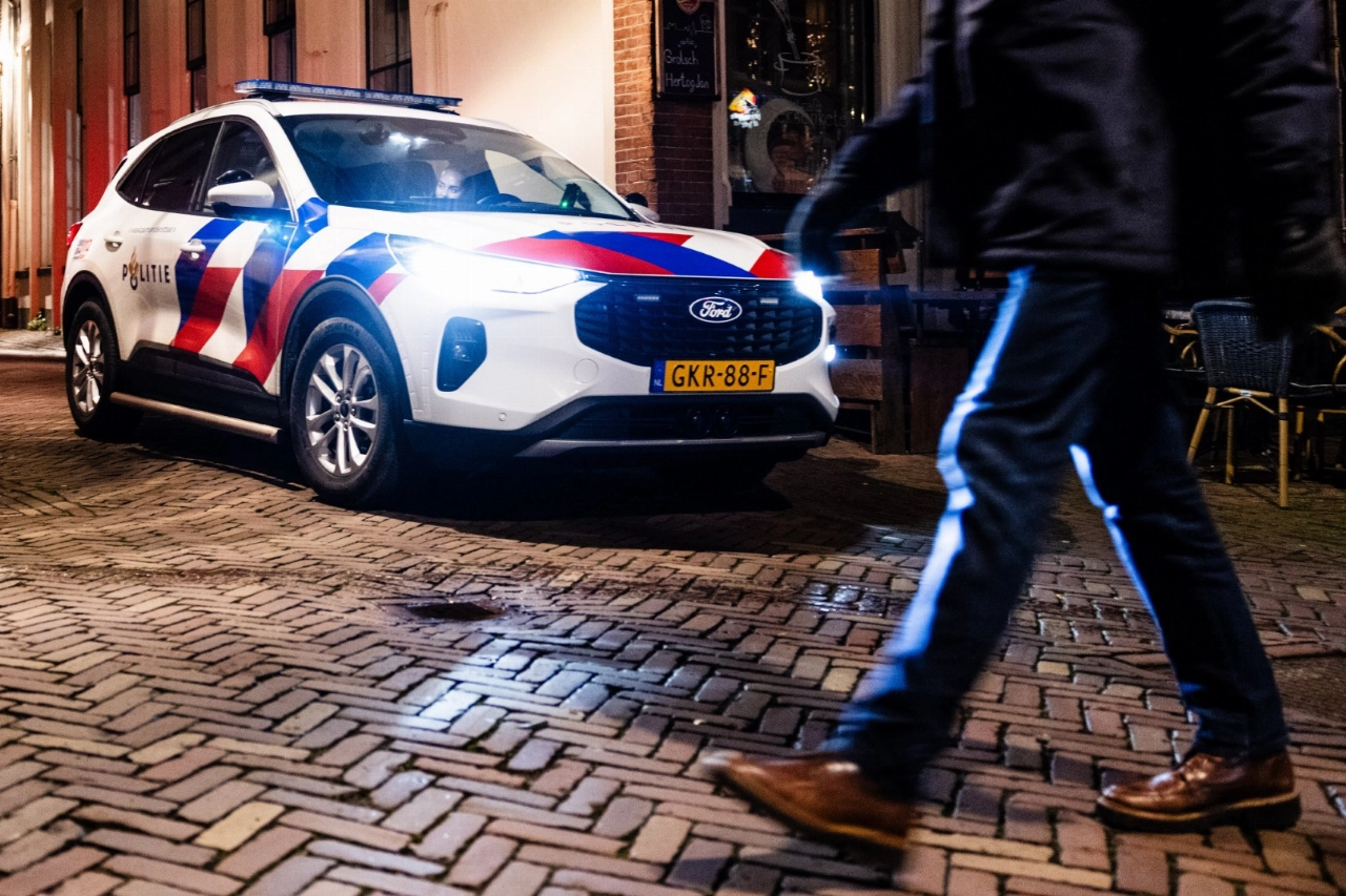 Arrestatieteam valt woning binnen na vuurwapenbedreiging