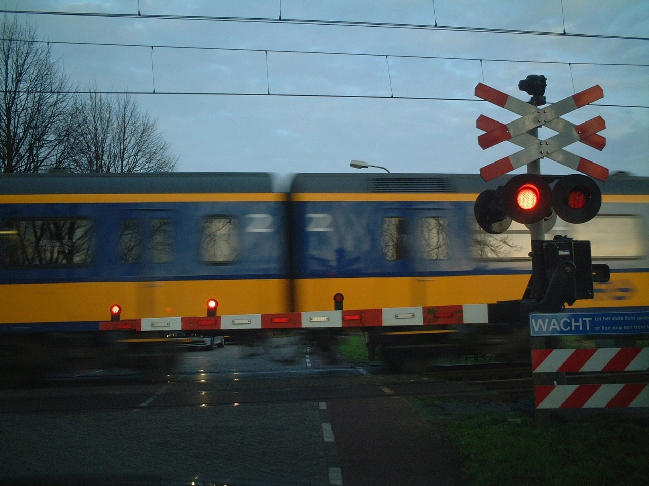 Aanrijding op het spoor, slachtoffer zwaargewond naar het ziekenhuis