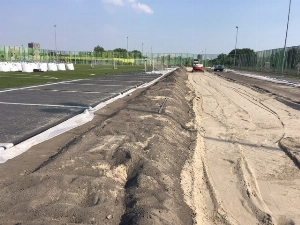 Renovatie van zowel kunstgrasveld als hoofdveld Kethel Spaland