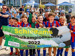 Schiedams voetbalkampioenschap prooi voor Excelsior'20 en Kethel Spaland